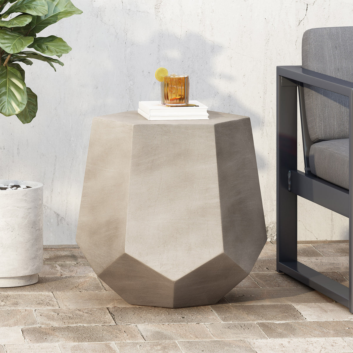 Modern Concrete Side Table – Lightweight, Durable & Geometric Design for Outdoor Spaces 70884-djyc