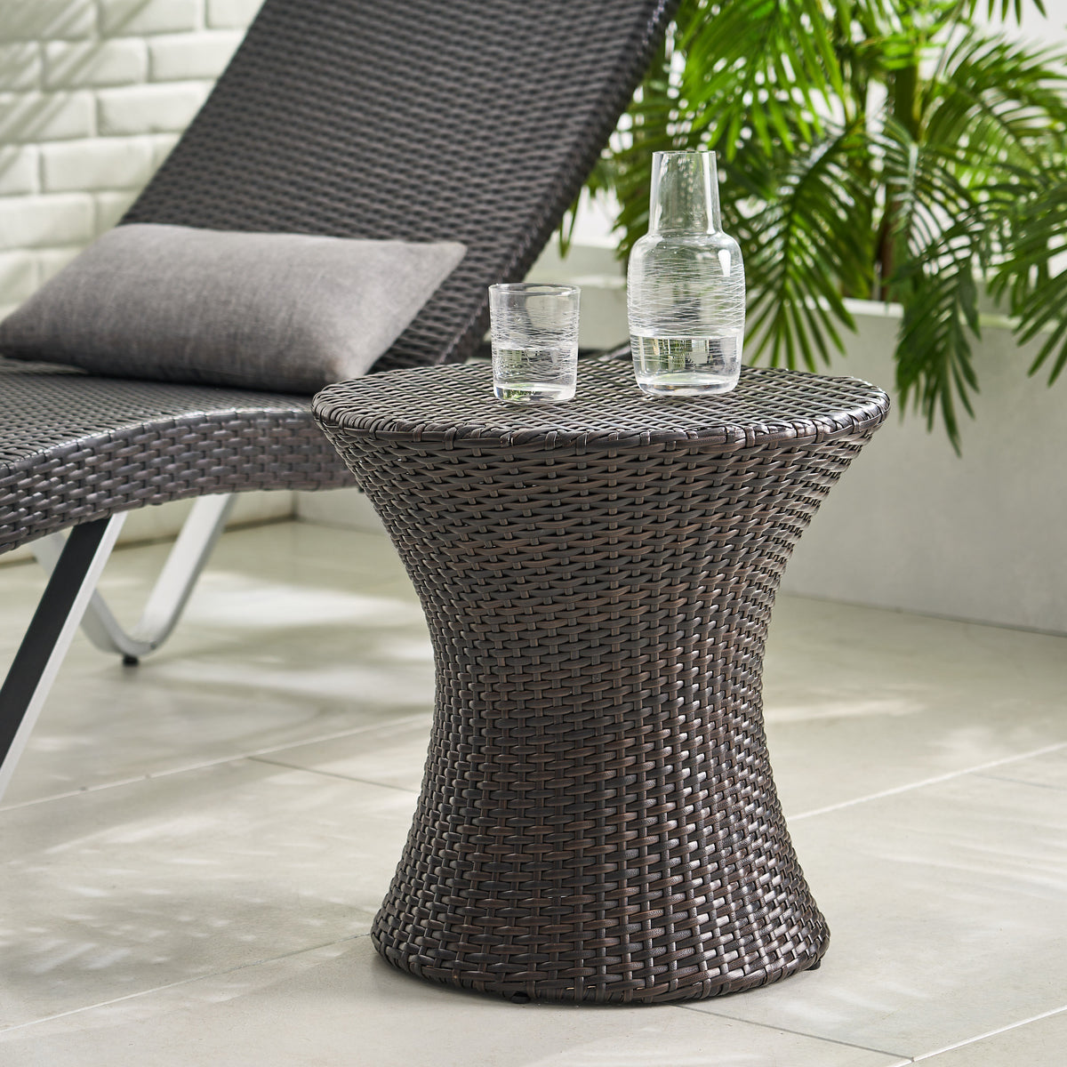 Adriana Wicker Outdoor Accent Table – Stylish & Convenient 53144.00MBRN-djyc