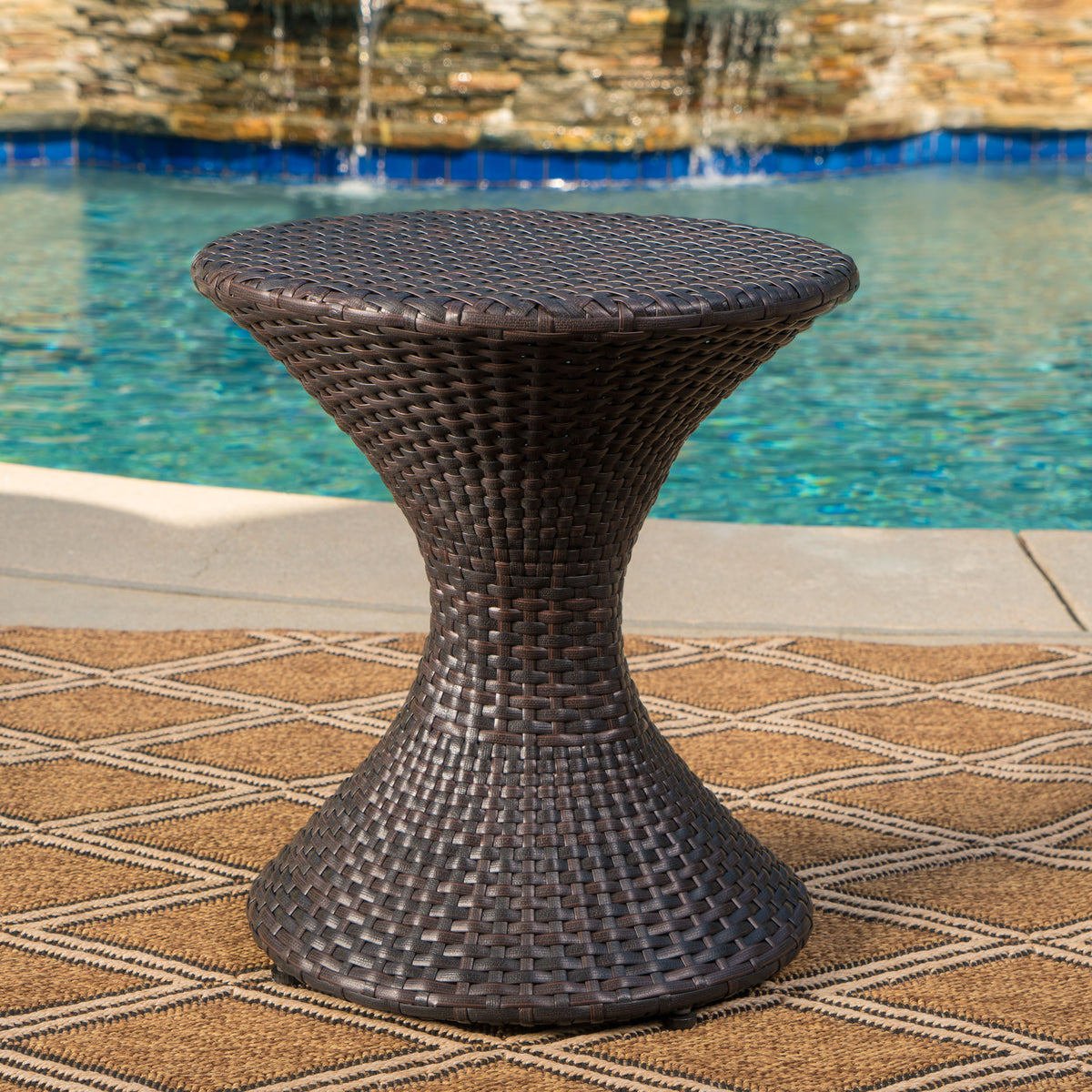 Outdoor 16-inch Multi-brown Wicker Hourgla Side Table 61431.00MBRN-djyc