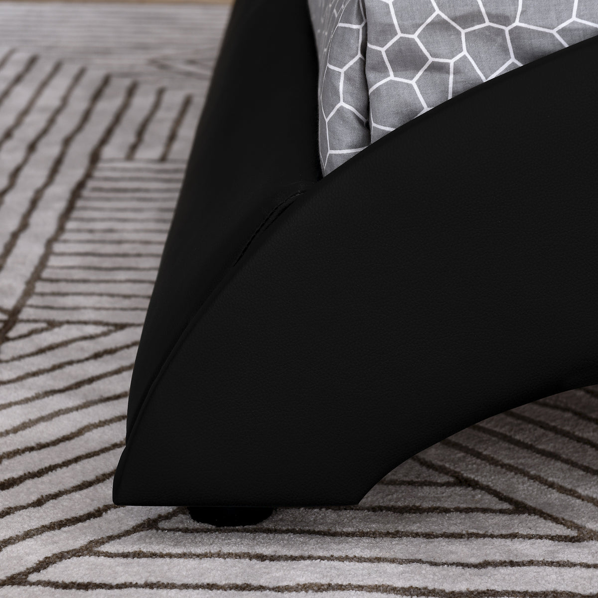 Queen Bed Frame Modern Faux Leather Upholstered Platform Bed Frame with and Headboard Wave Like Curve Low Profile Bed Frame,Wood Slats Support,Easy Assembly,Black W487P169712-djyc