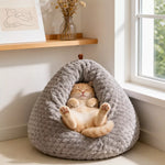 Enclosed Chicken-Shaped Cat Bed