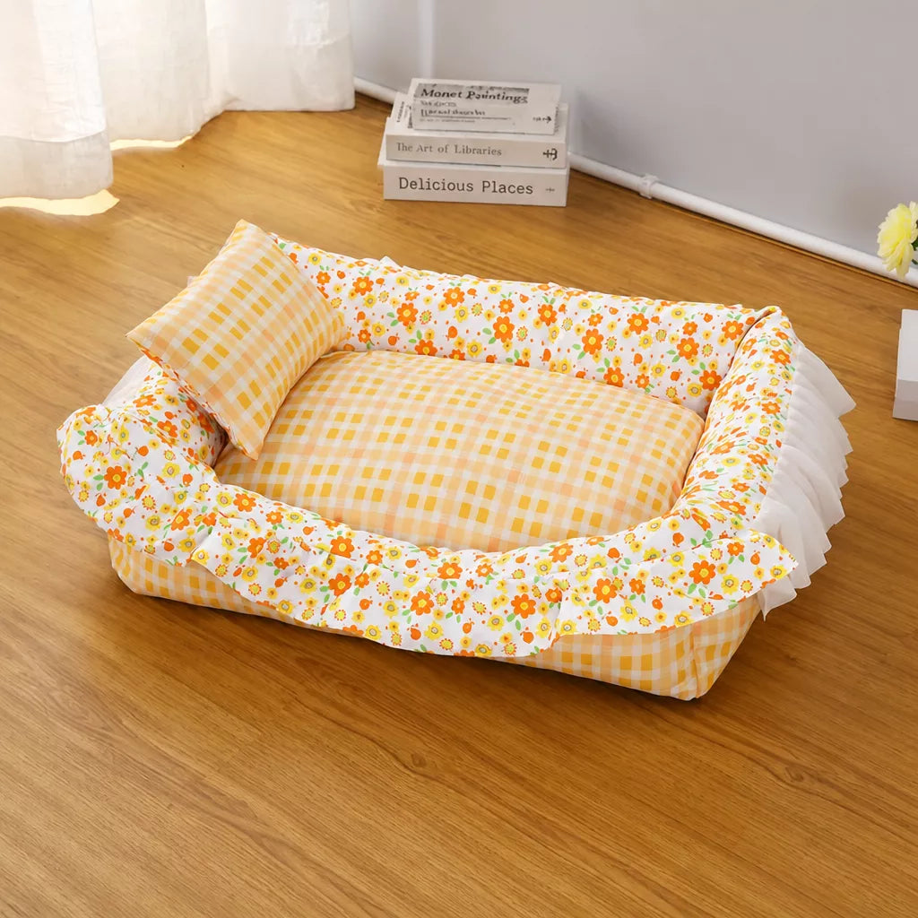 All-Season Pet Bed for Cats and Small to Medium Dogs