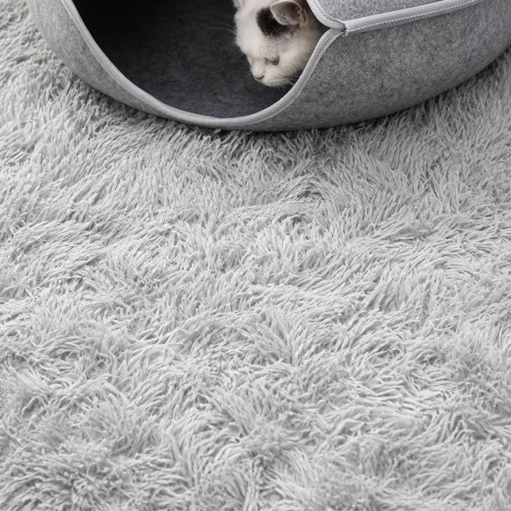 Enclosed Donut Pet Bed with Tunnel
