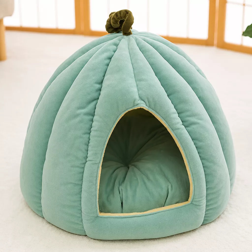 Enclosed Polyester Pet Bed for Cats and Small Dogs