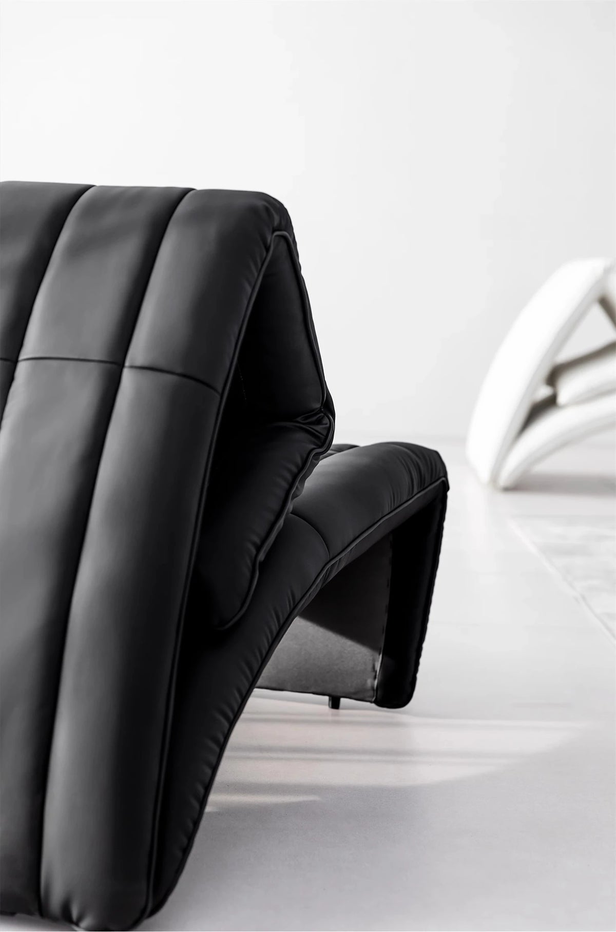 Sleek Foldable Chair for Versatile Comfort - Dual-Use Design in Synthetic Leather and Foam flsd-5194