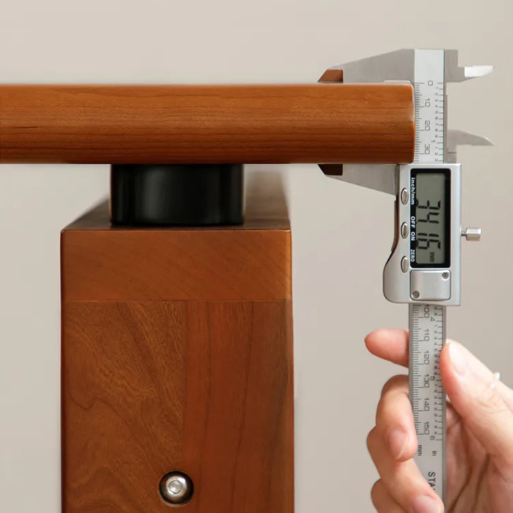 Elegant Cherry Wood Dining Table - Perfect for Stylish Gatherings fpmxm-2770