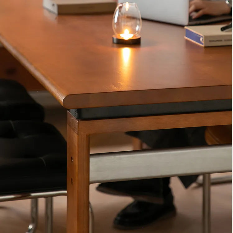 Elegant Cherry Wood Dining Table - Perfect for Stylish Gatherings fpmxm-2770