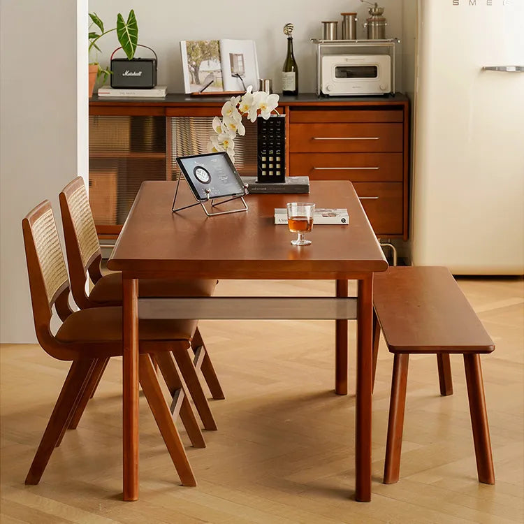 Elegant Cherry Wood Dining Table - Perfect for Stylish Gatherings fpmxm-2770