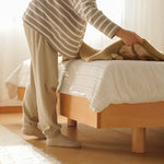 Natural Beech Wood Bed Frame with Metal Accents - Stylish and Durable Bedroom Furniture fxgmz-586