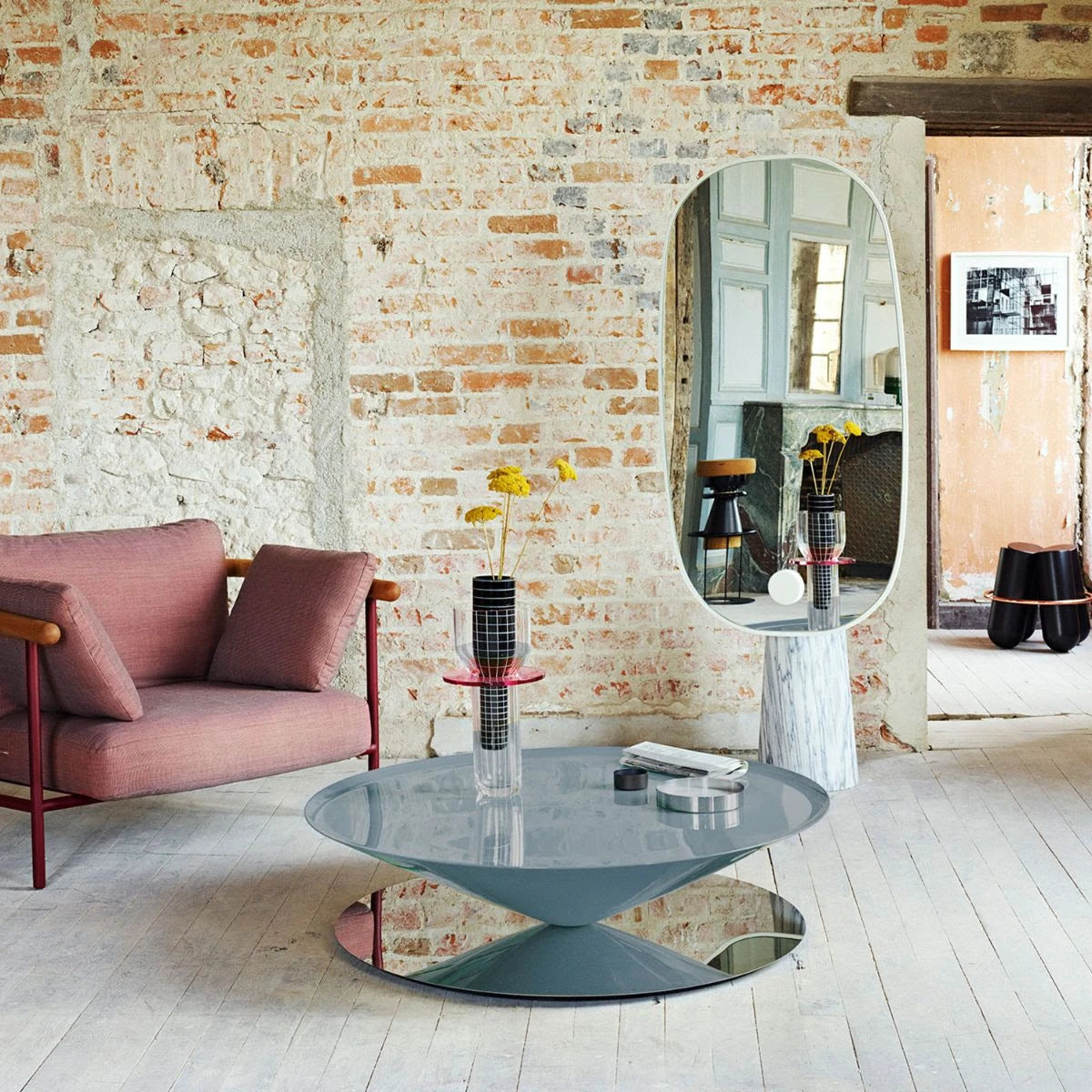 Stylish Stainless Steel Tea Table with GFRP Accent - Modern Living Room Centerpiece fyeyj-5213