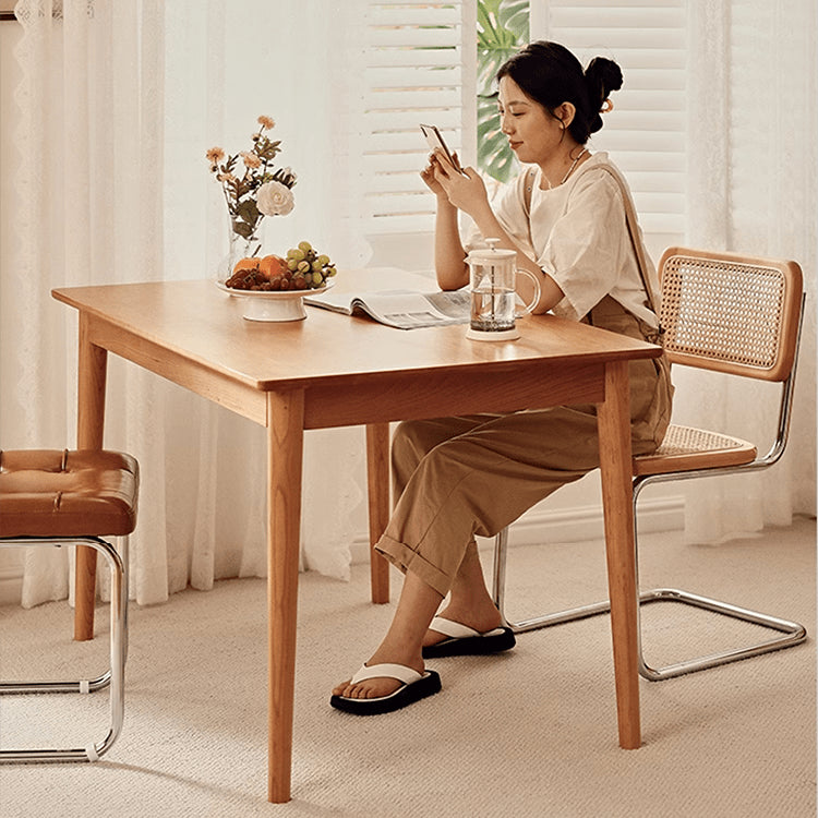 Stunning Oak and Cherry Wood Table - Elegant Design for Your Home fyg-654