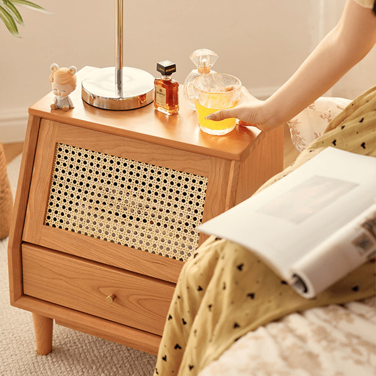 Elegant Cherry Wood Bedside Cupboard with Glass and Rattan Accents fyg-676