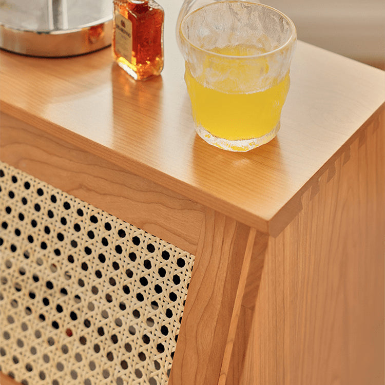 Elegant Cherry Wood Bedside Cupboard with Glass and Rattan Accents fyg-676