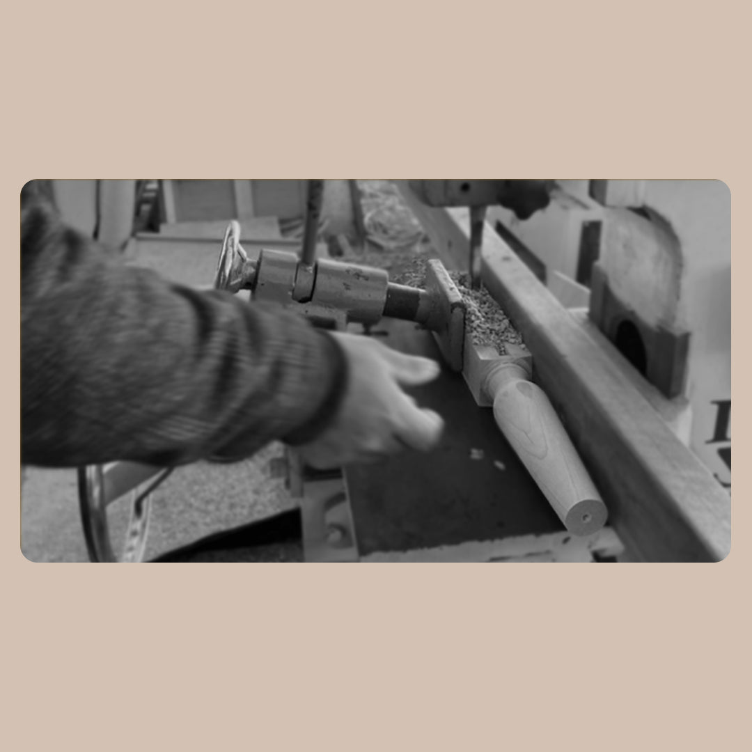 Elegant Natural Wood Chair in Rich Cherry Finish fyx-895