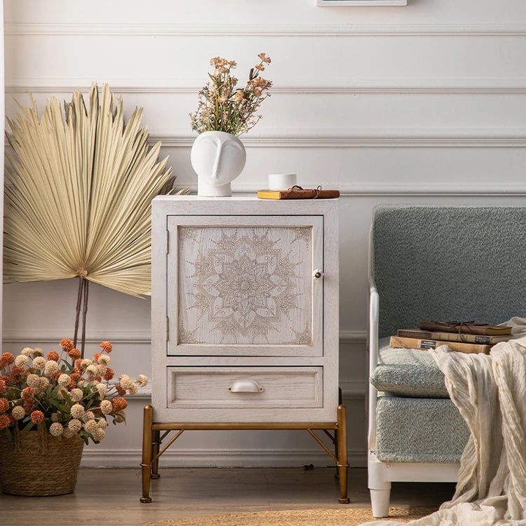 Vintage Pine Tea Table with Intricate Mandala Design - Stylish Small Space Solution hdst-4243