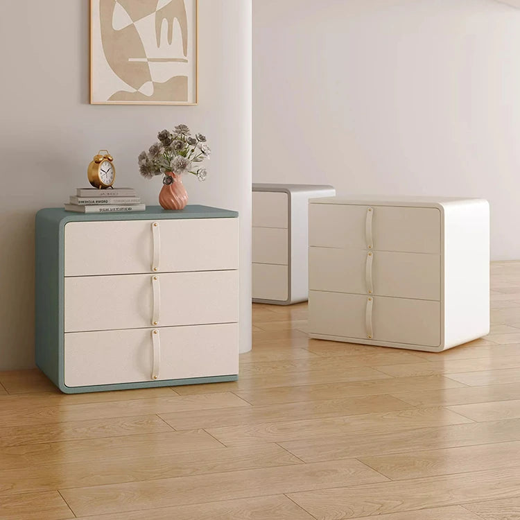 Stylish Solid Wood Nightstand with Faux Leather Finish – Modern 3-Drawer Bedroom Storage Solution hjd-3147