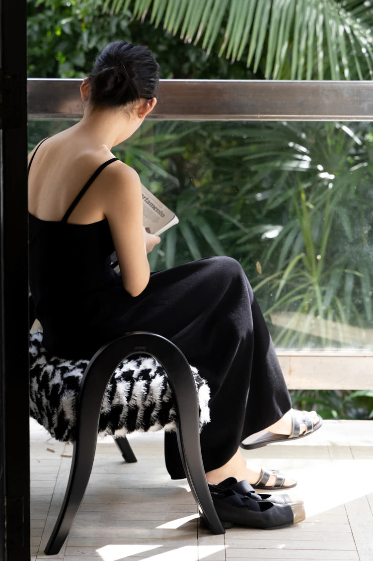 Stylish Ash Wood Stool with Foam and Polyester Cushion – Perfect for Modern Living Spaces hrn-5252