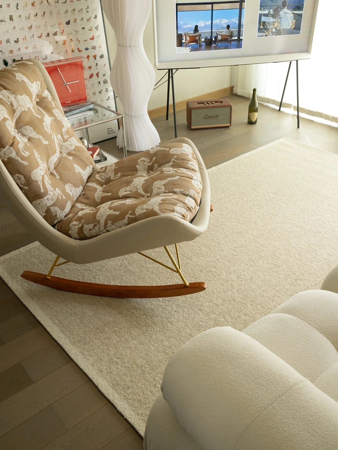 Luxurious Down & Silk Floss Rocking Chair with Beech Wood & Synthetic Leather Accent - Perfect for Stylish Relaxation hrn-5256