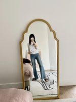 Elegant Beech Wood Mirror with Glass Finish - Stylish Home Décor Accent for Any Room hrn-5261