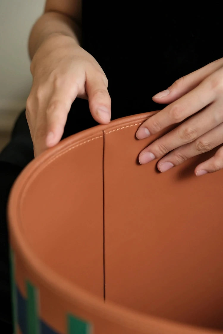 Stylish PU Leather Side Table with Stainless Steel Accents and Black Walnut Wood Base – Modern Decorative Accent for Living Room and Bedroom hrn-5267