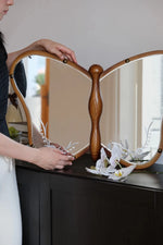 Unique Butterfly-Shaped Mirror with Solid Wood Frame - Hand-Cut Glass Design for Elegant Home Décor hrn-5268