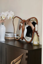 Unique Butterfly-Shaped Mirror with Solid Wood Frame - Hand-Cut Glass Design for Elegant Home Décor hrn-5268