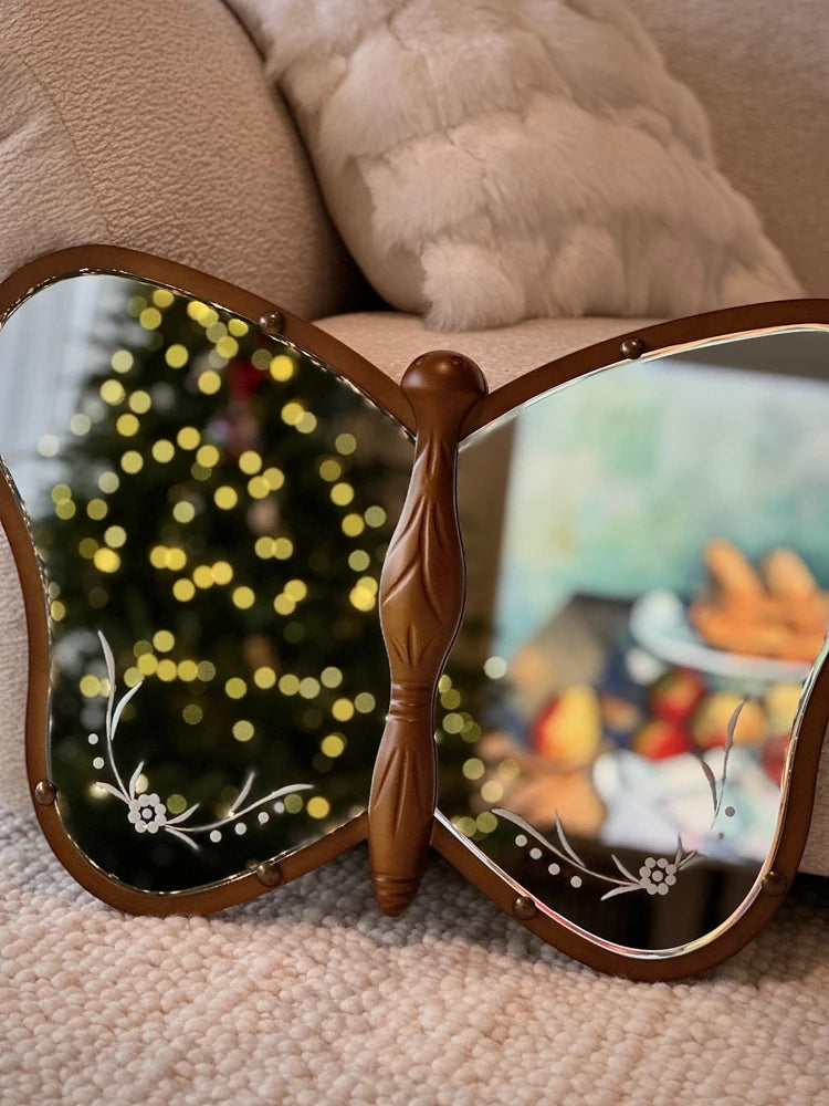Unique Butterfly-Shaped Mirror with Solid Wood Frame - Hand-Cut Glass Design for Elegant Home Décor hrn-5268