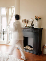 Unique Butterfly-Shaped Mirror with Solid Wood Frame - Hand-Cut Glass Design for Elegant Home Décor hrn-5268