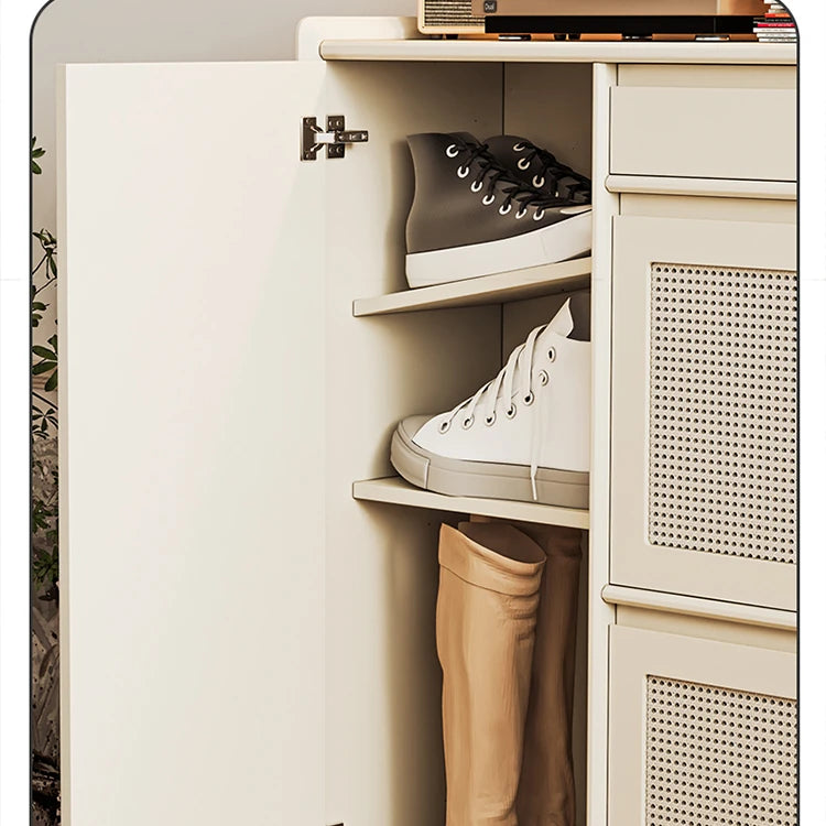 Stylish Solid Wood Cabinet with Multi-Layer Design - Perfect for Modern Storage Solutions hrvr-5082