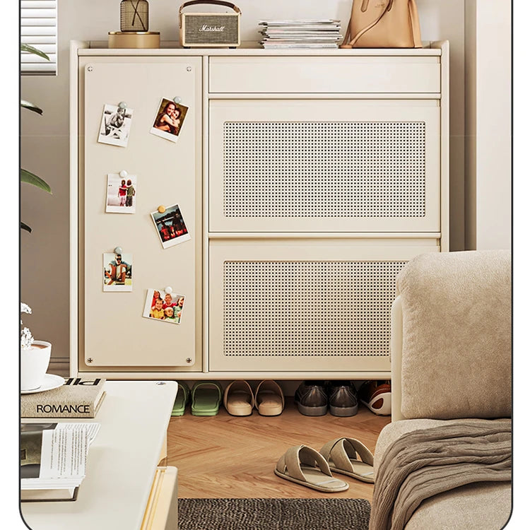 Stylish Solid Wood Cabinet with Multi-Layer Design - Perfect for Modern Storage Solutions hrvr-5082