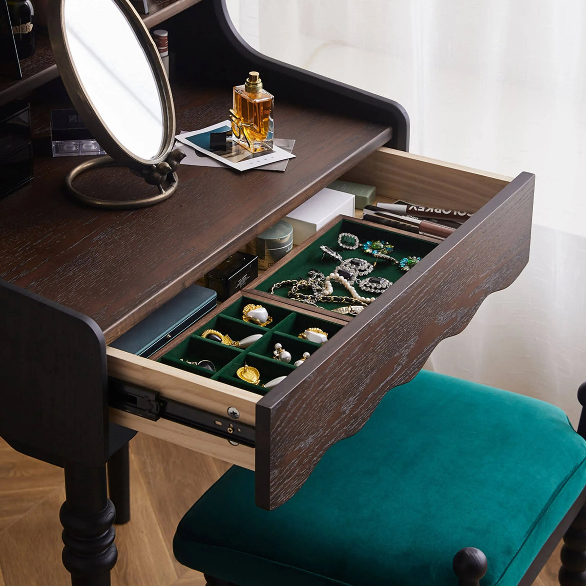Elegant Red Oak Vanity Stool with Luxurious Teal Upholstery - Perfect for Dressing Rooms hsmjx-4163