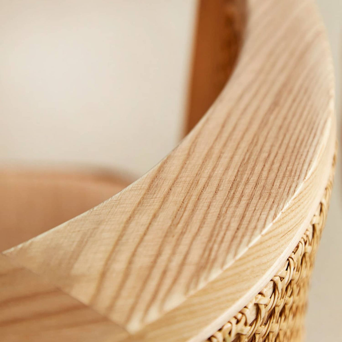 Elegant Ash Wood and Rattan Chair with Cotton-Linen Upholstery htzm-1501