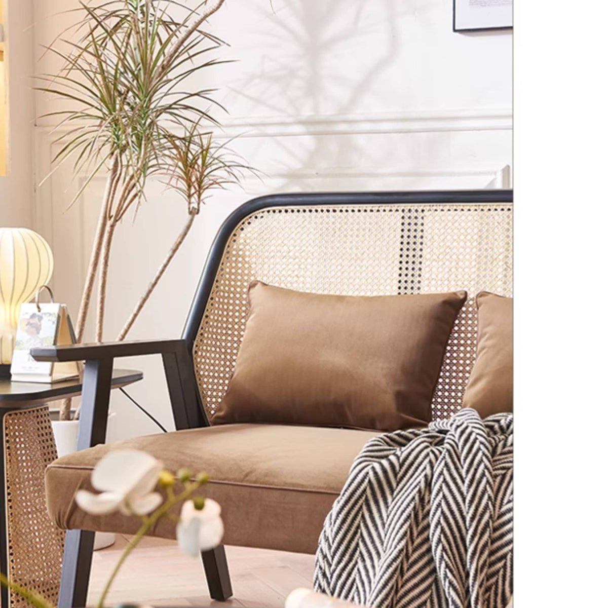 Elegant Dark Brown Ash Wood Sofa with Intricate Rattan Detailing htzm-1514