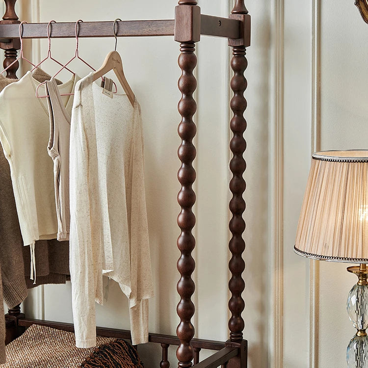 Luxurious Solid Wood Coat Hanger - Elegant Home Accent hyjyj-4277