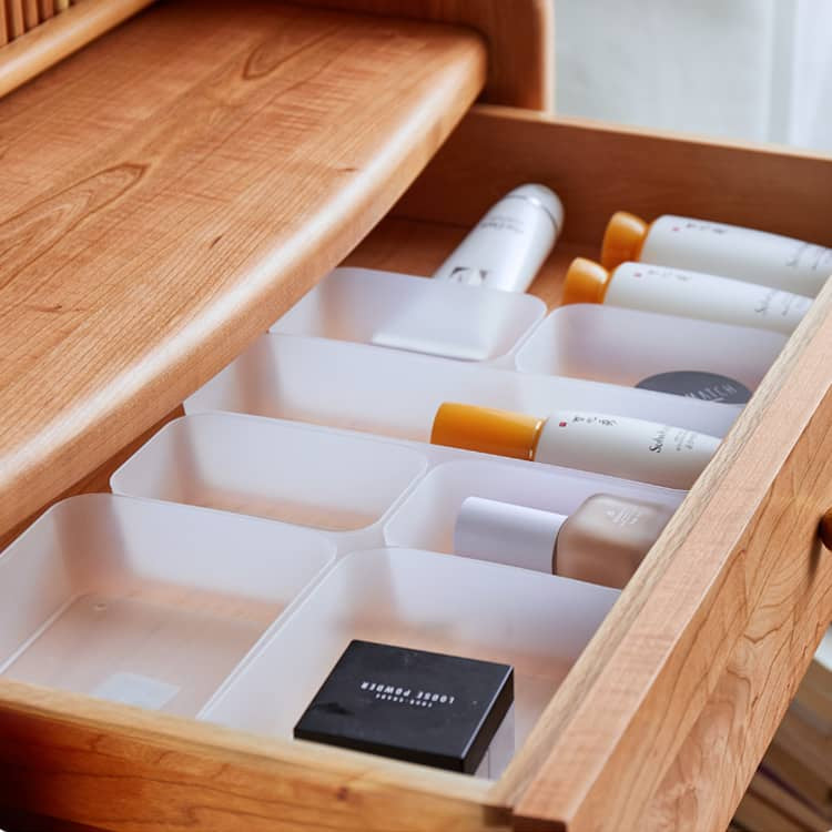 Elegant Cherry Wood Makeup Table with Copper Accents & Glass Top hykmq-752