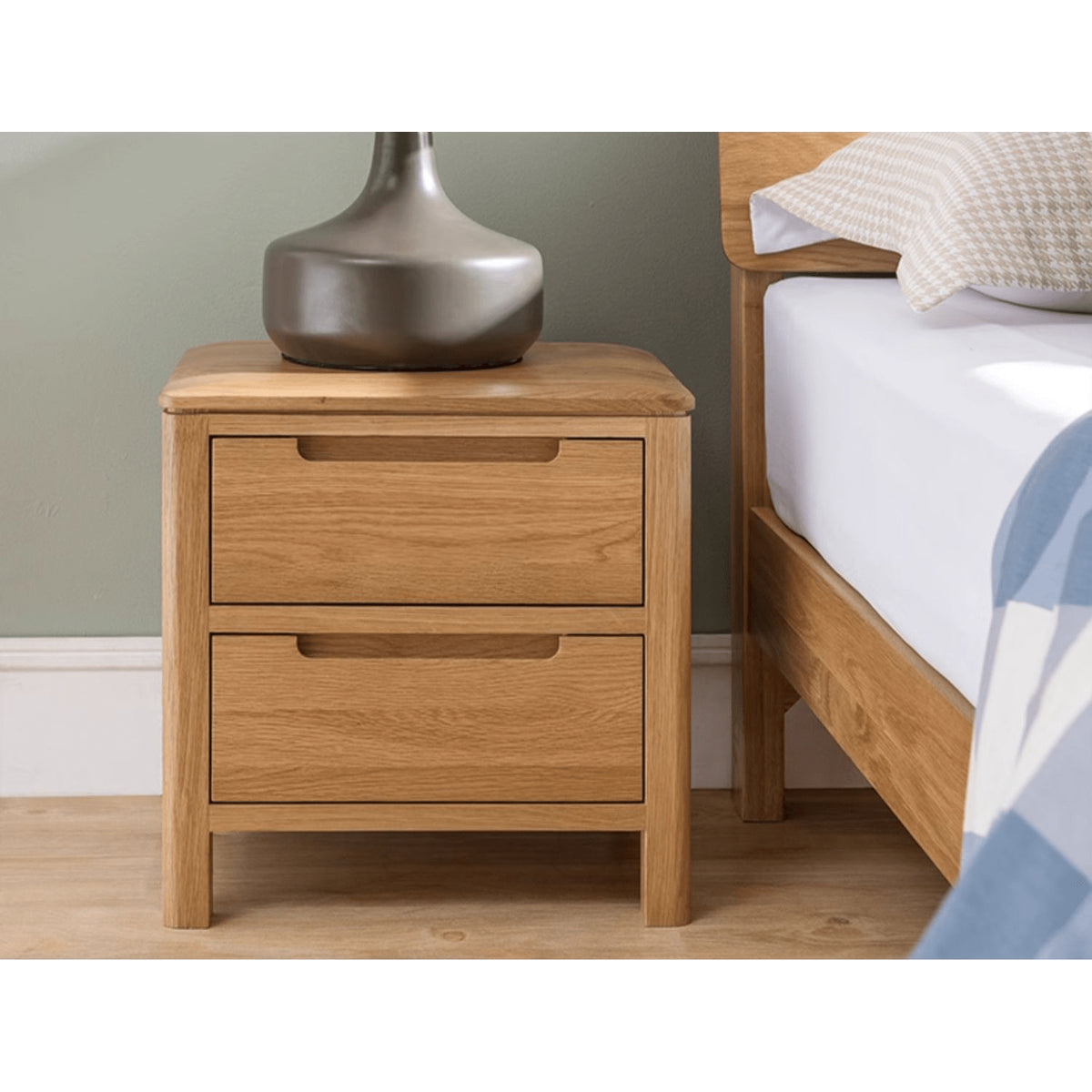 Natural Brown Oak & Tung Wood Bedside Cupboard - Stylish & Durable Nightstand hym-473
