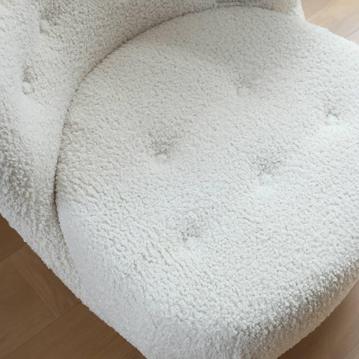 Luxurious White Walnut Wood Chair with Soft Faux Lambswool Upholstery my-361