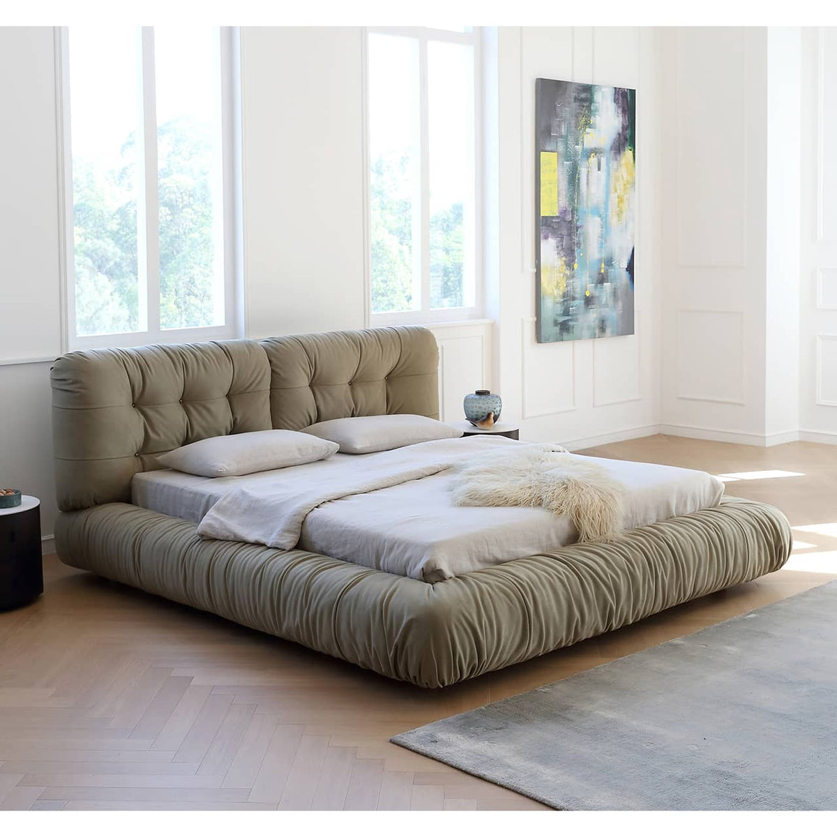 Luxurious Gray Pine Suede Down Bed for Ultimate Comfortmy-377