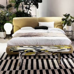 Italian Minimalist Upholstered Fabric Bed, Modern Luxury Soft-Back Platform Bed onl-0211-59