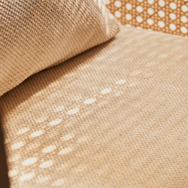 Modern Multi-Tone Rattan & Ash Wood Chair with Cotton-Ramie Upholstery tzm-541