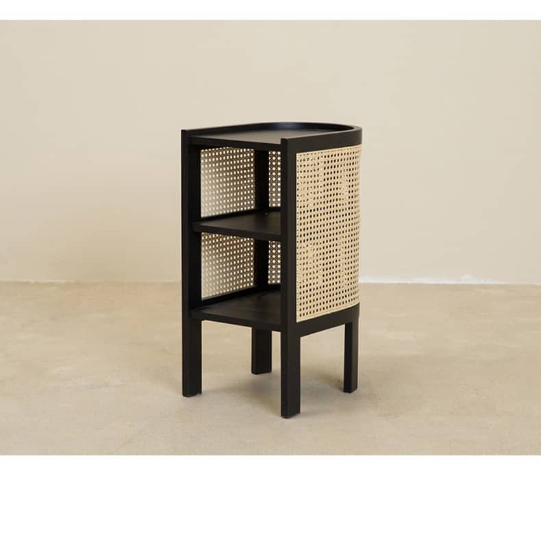 Stylish Bedside Cupboard with Natural Wood, Black and Green Rattan Accents - Oak Wood Finish tzm-554