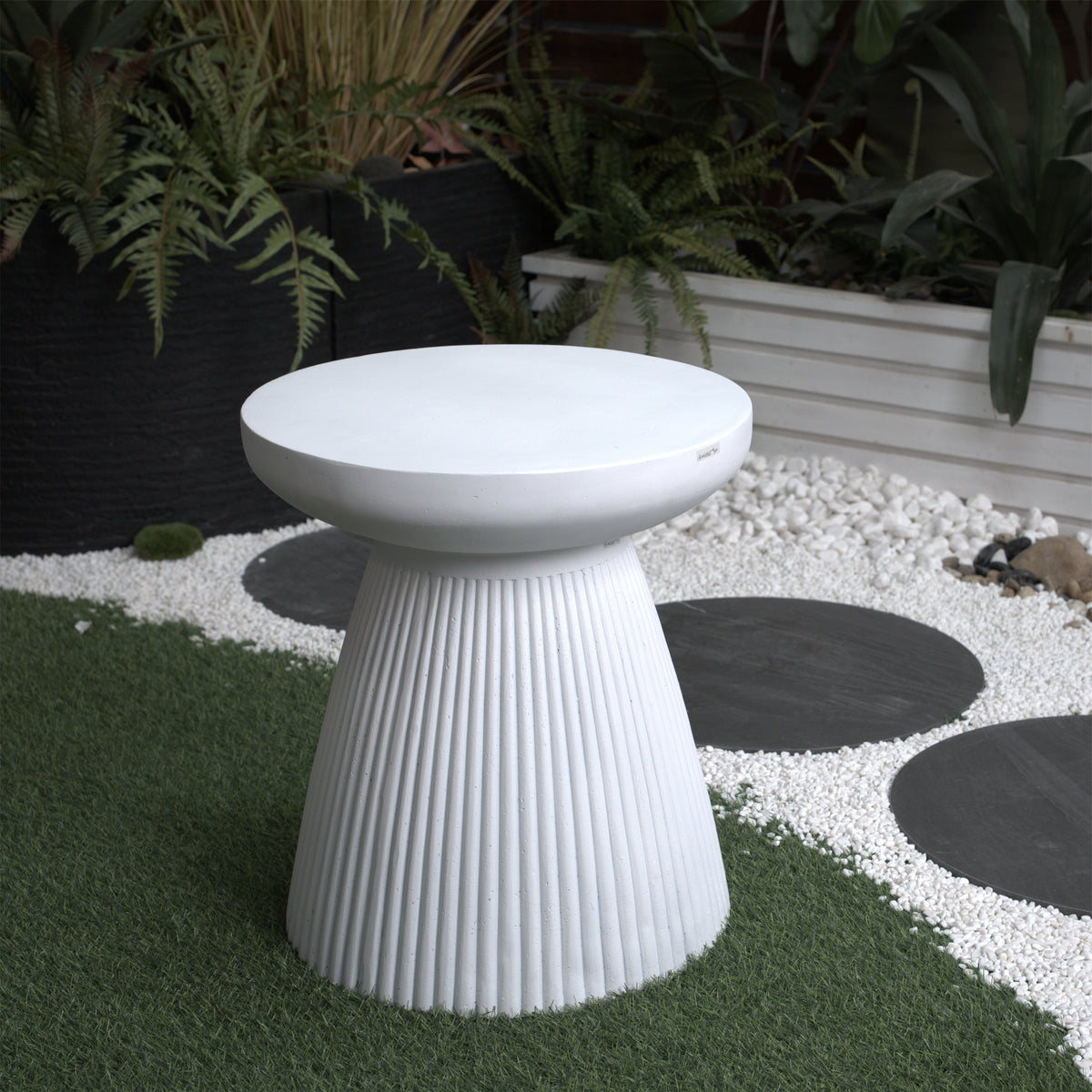 Decorative Garden End Table, 18.1" H Modern Heavy Duty Patio Sturdy Faux Terrazzo Accent Table Side Table Plant Table for Indoor Outdoor W2734P194120-djyc