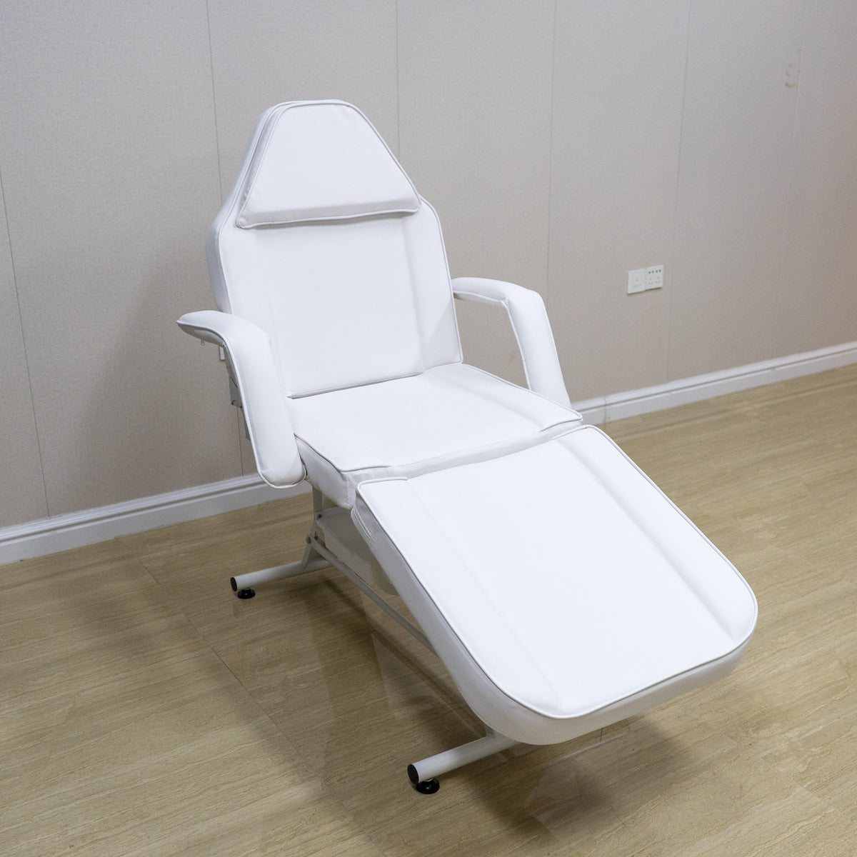 Tattoo Chair for Client, Facial Beds for Esthetician Adjustable 3-Section Lash Tattoo Bed, 72 Inches Facial Spa Chair Professional Tattoo Chair for Artist Beauty Massage Salon, White W1767P195861-djyc