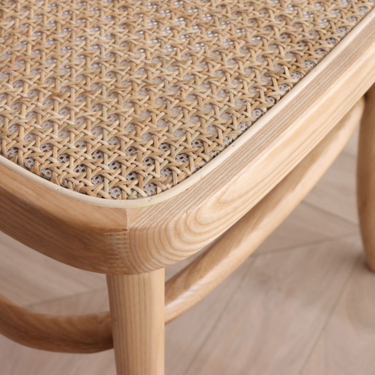 Elegant Natural Ash Wood Chair with Stylish Rattan Detailing fcf-1476