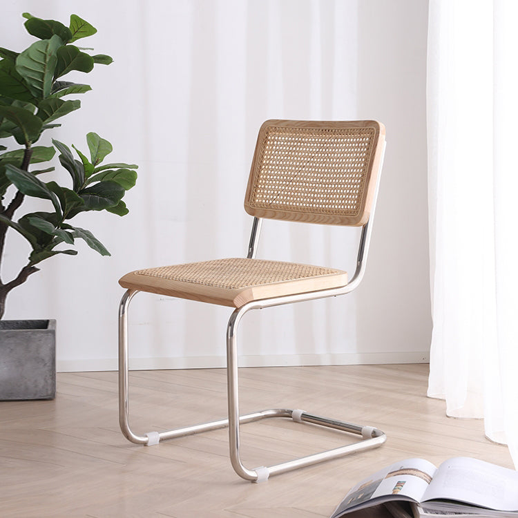 Elegant Natural Wood and Rattan Chair - Perfect Blend of Style & Comfort fcf-1477