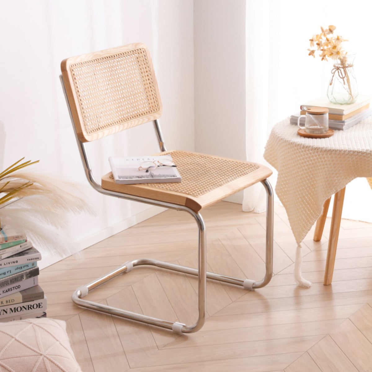 Elegant Natural Wood and Rattan Chair - Perfect Blend of Style & Comfort fcf-1477