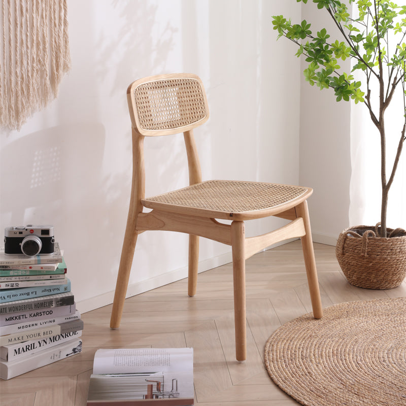 Elegant Solid Wood Chair with Natural Rattan Accents fcf-1479