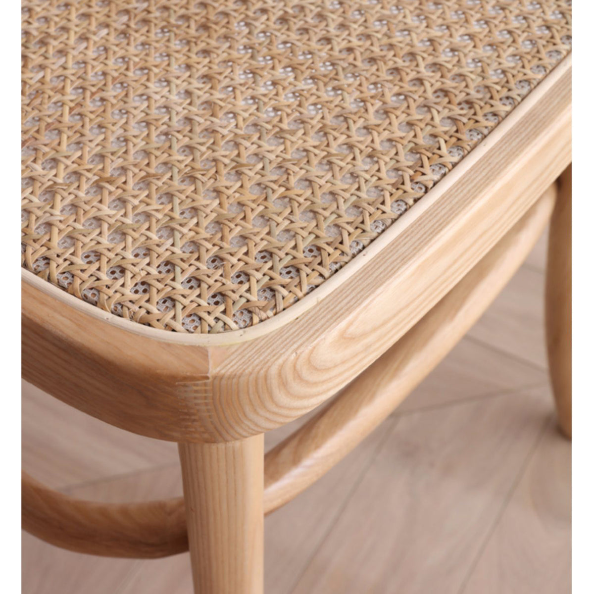 Elegant Solid Wood Chair with Natural Rattan Accents fcf-1479