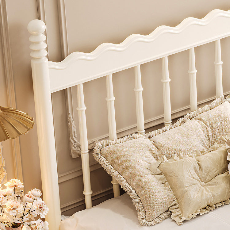 Elegant White and Gold Sleigh Bed - Luxurious Solid Wood Design fcf-285