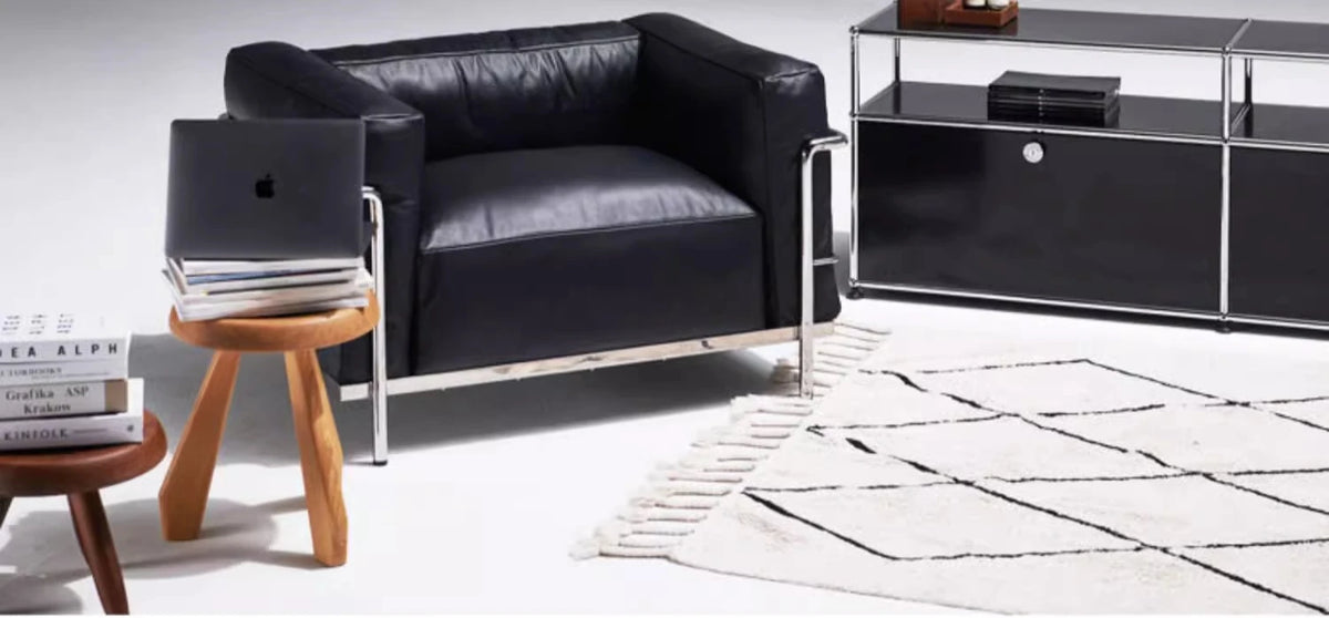 Luxury Modern Sofa with Down Stainless Frame and PU Leather Upholstery fjnw-4549